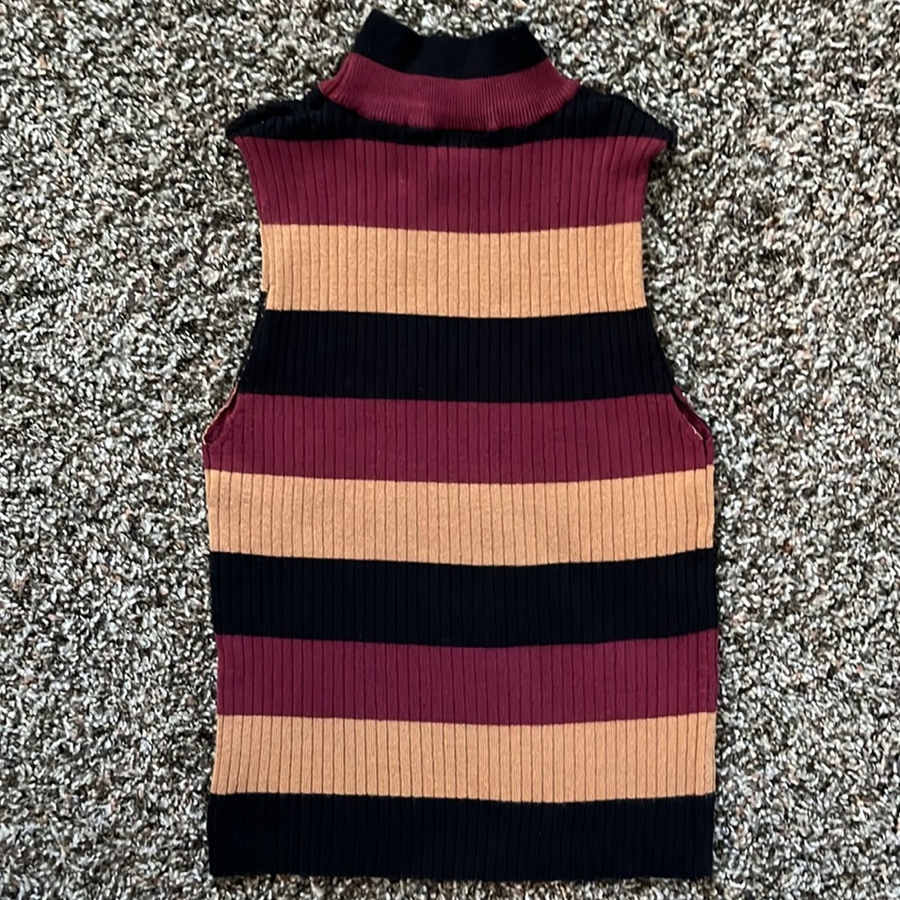 RUE21 TOP - Picture 5 of 9